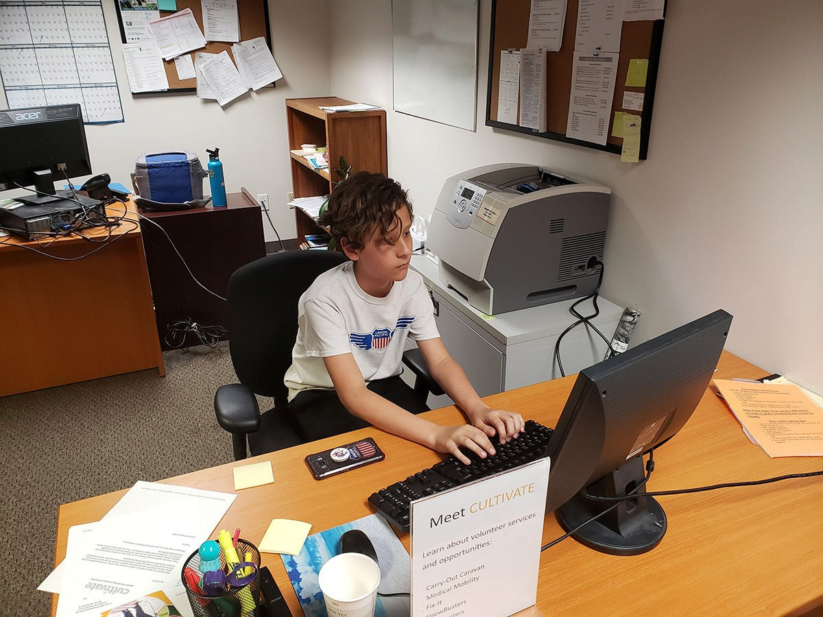 ¿Por qué los jóvenes deberían ser voluntarios?